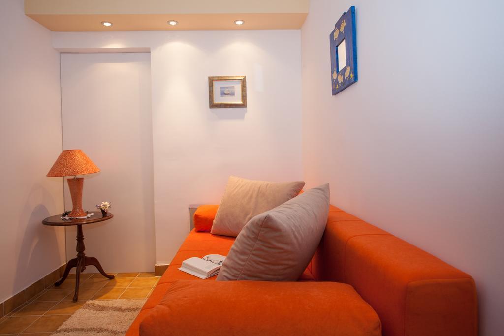 Apartman "Ela" Njivice Exterior photo